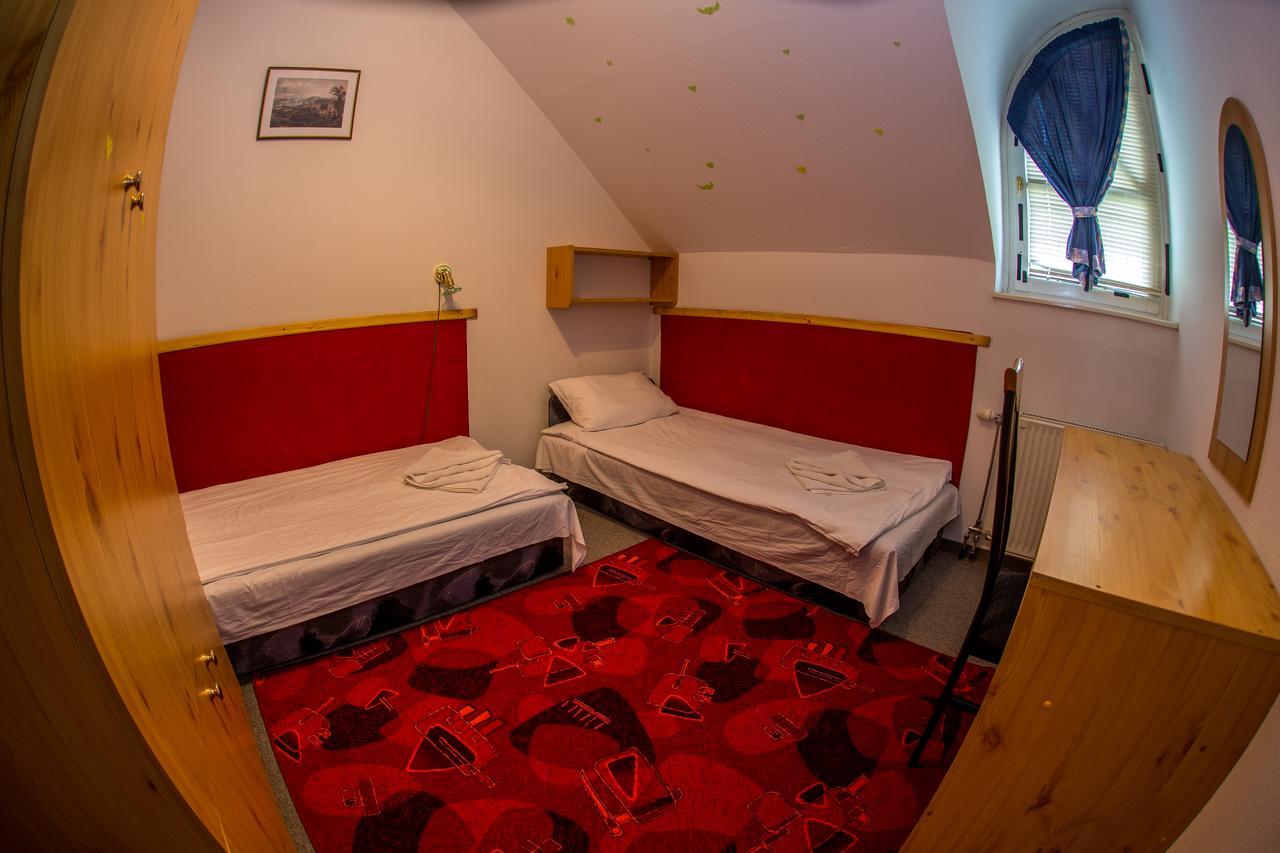 Aqua Line Apartmanhaz Hajduszoboszlo Bagian luar foto