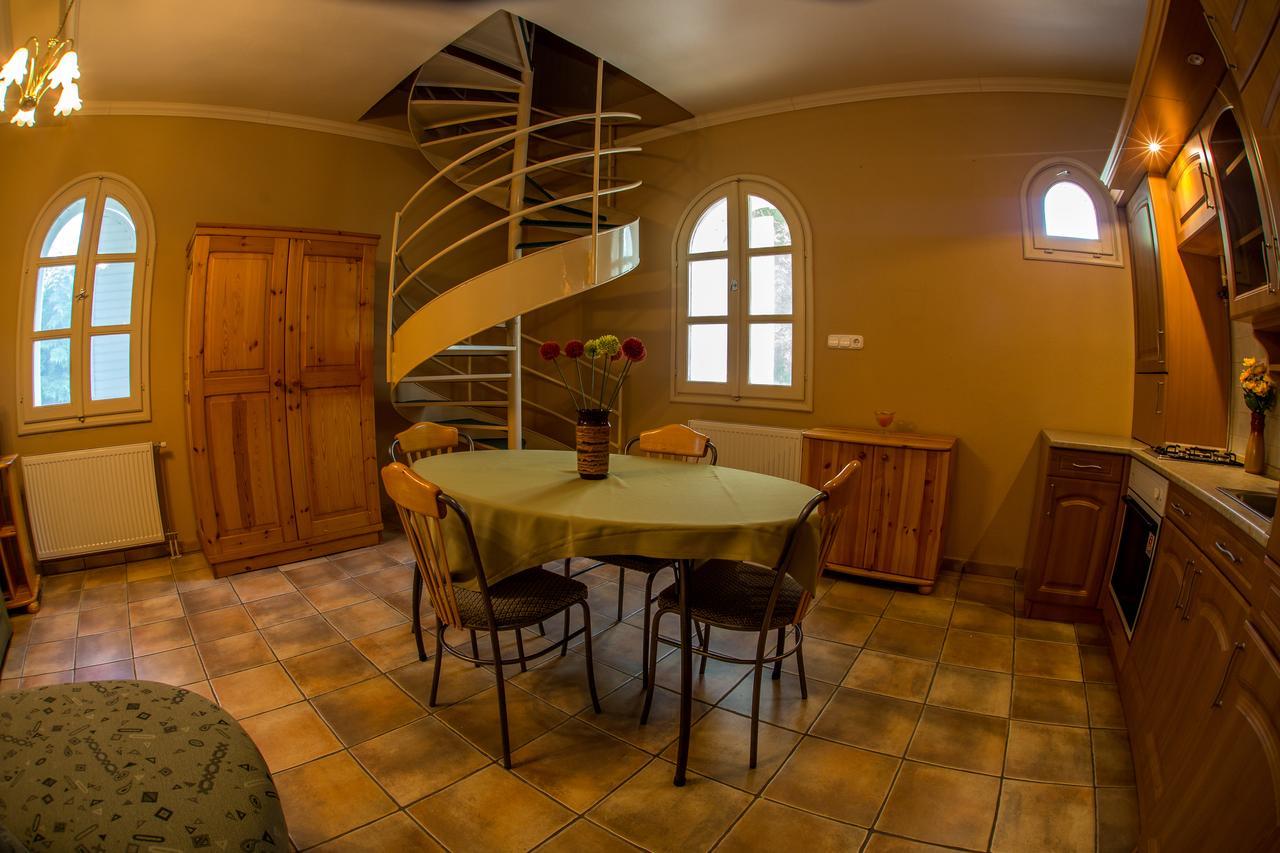 Aqua Line Apartmanhaz Hajduszoboszlo Bagian luar foto