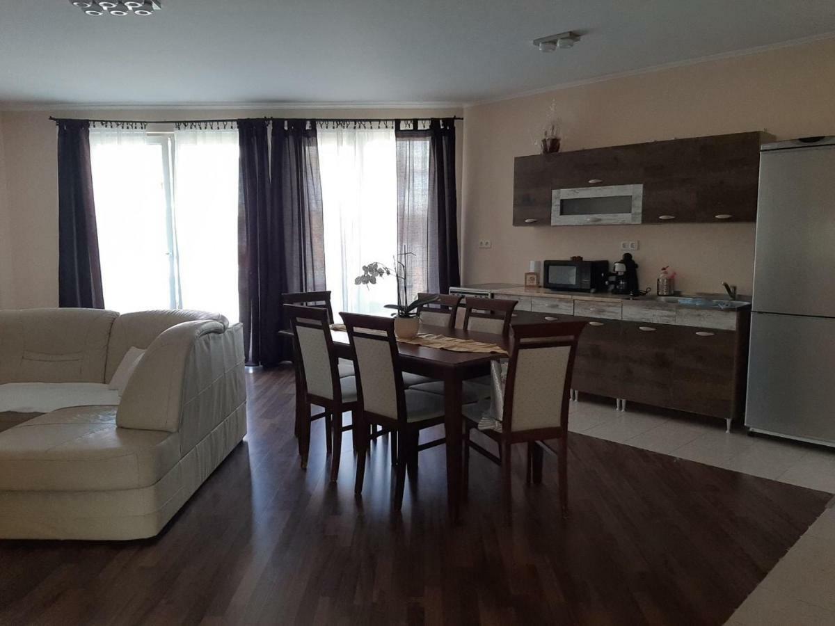 Aqua Line Apartmanhaz Hajduszoboszlo Bagian luar foto